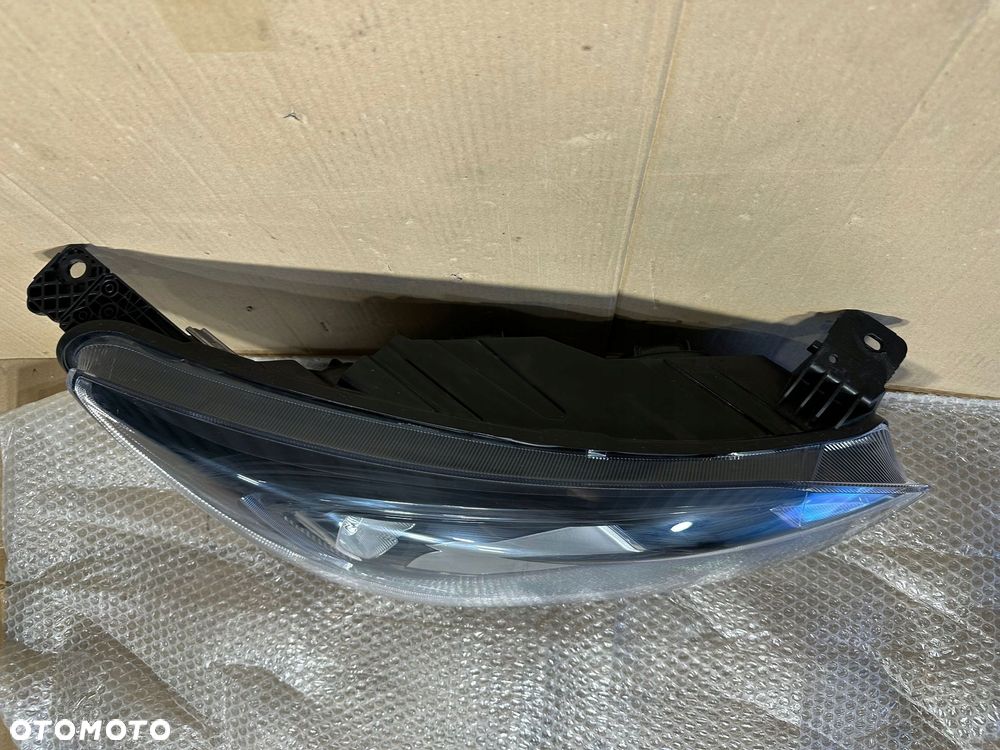 lampa przód przednia prawa ford focus mk4 2018 - 2022 - 7