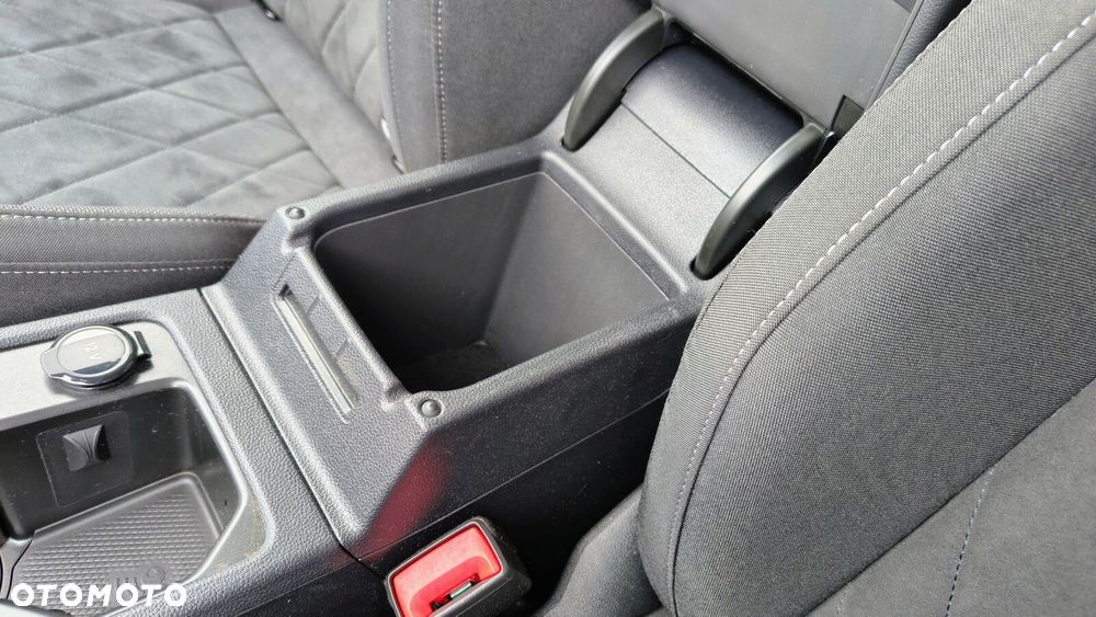 Volkswagen Golf 1.5 eTSI EVO Style DSG - 32