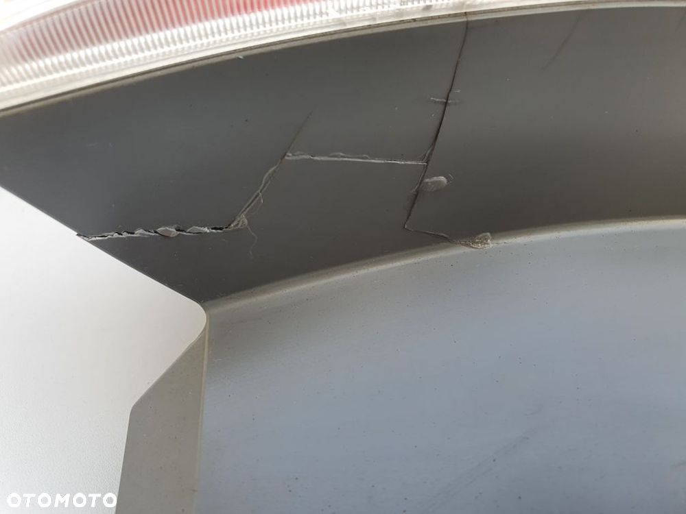 TOYOTA PRIUS plus prius+ lampa prawa tylna lift 12-18 - 6