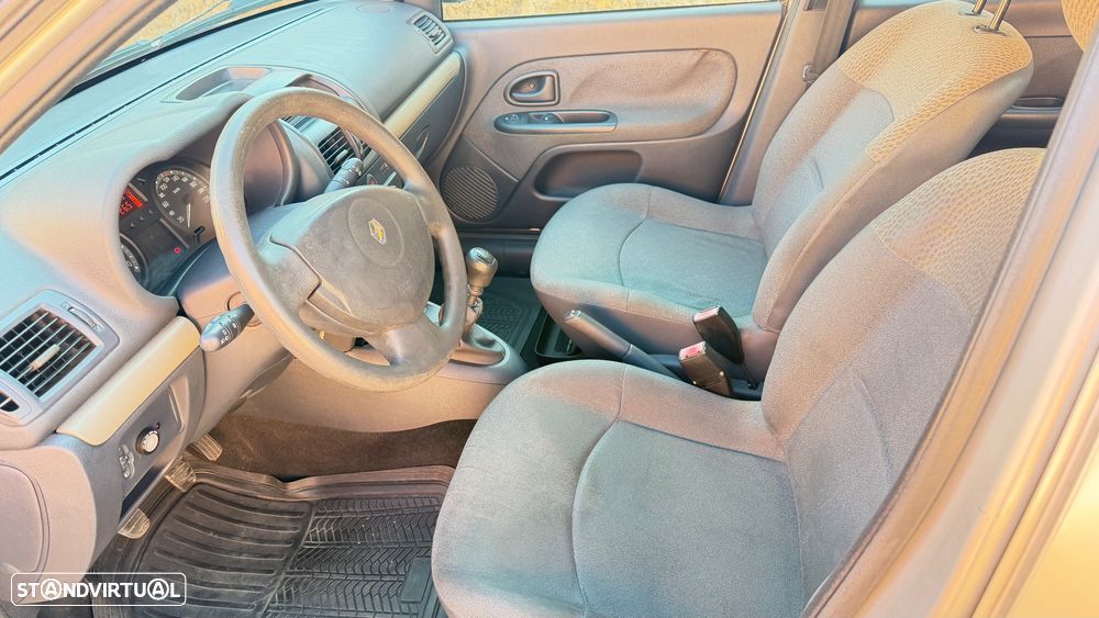 Renault Clio 1.2 Confort Authentique GPL - 10