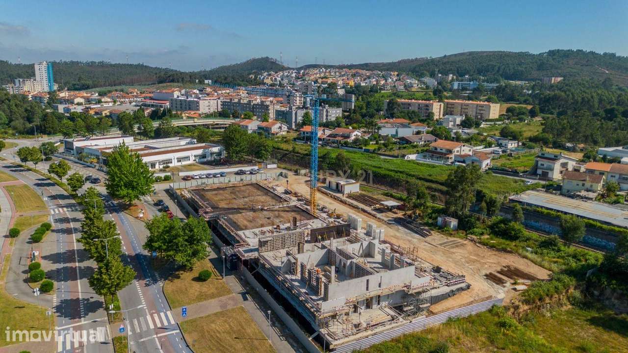 Brisa D´Avenida Residences | T3 NOVO | VARANDA | 2 lugares de parqueam - Grande imagem: 2/38