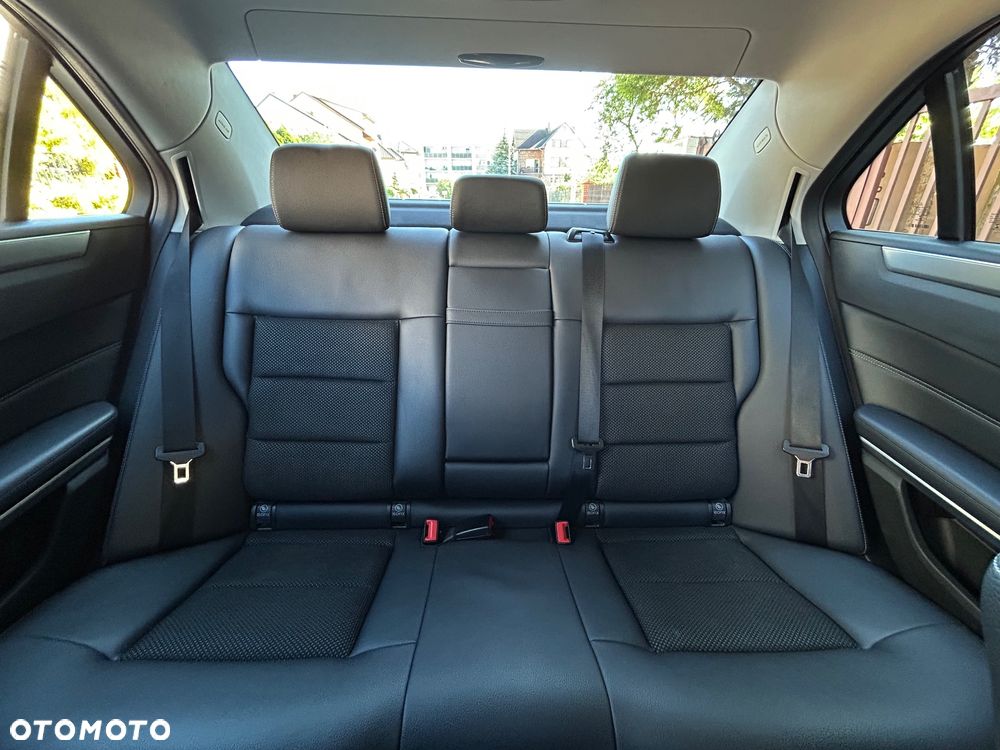 Mercedes-Benz Klasa E 220 BlueTEC 7G-TRONIC Avantgarde - 31
