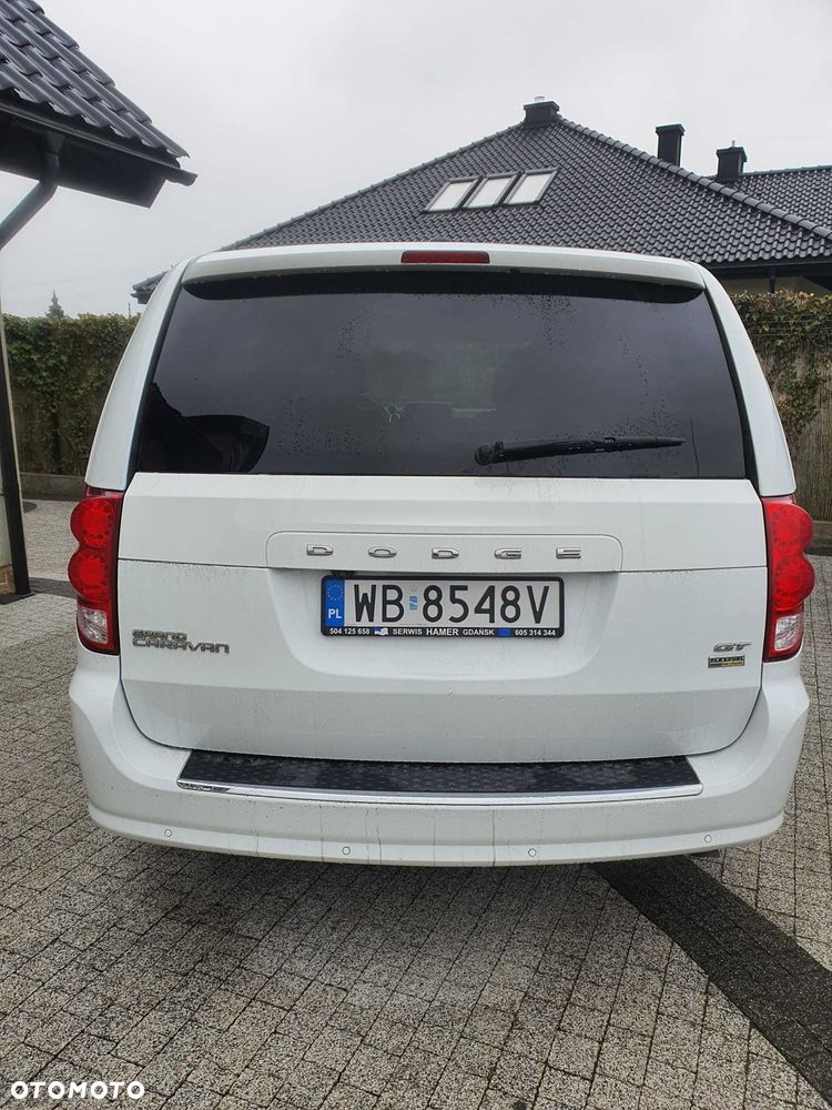 Dodge Grand Caravan - 8