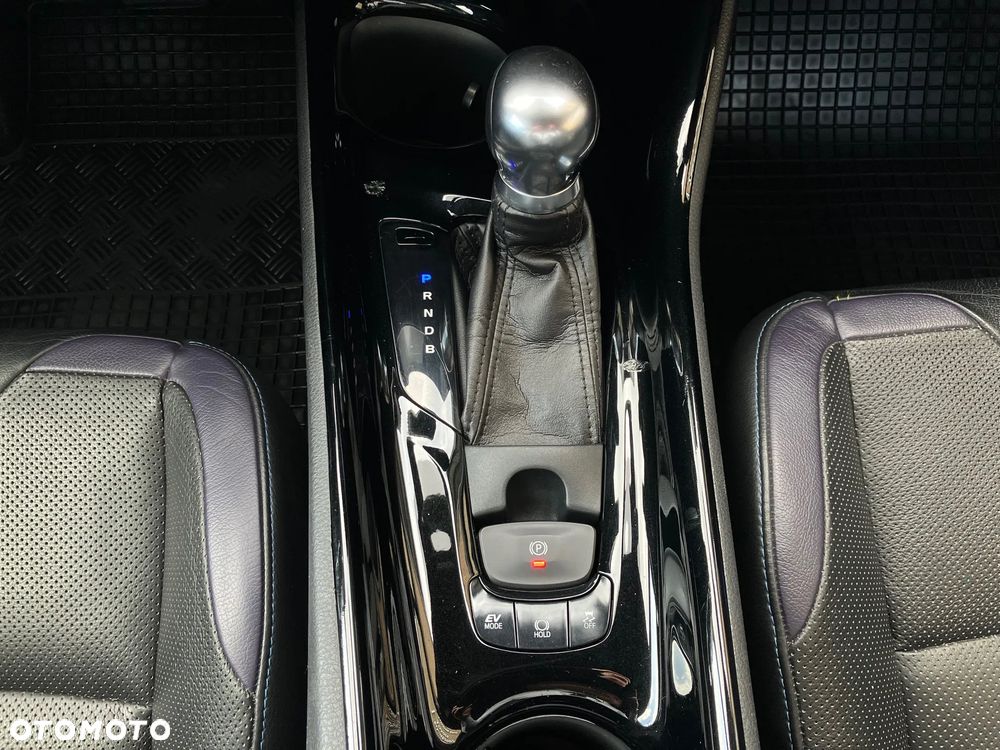 Toyota C-HR 1.8 Hybrid Dynamic - 32