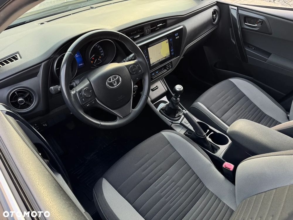 Toyota Auris 1.33 Dual-VVT-i Life - 5