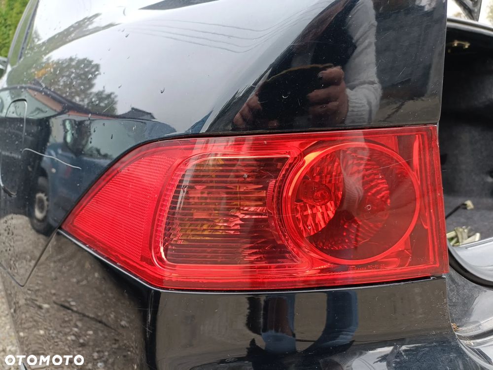 HONDA ACCORD VII 02-08 2004 r. LAMPA LEWY TYŁ LEWA TYLNA W BŁOTNIK EU * - 2