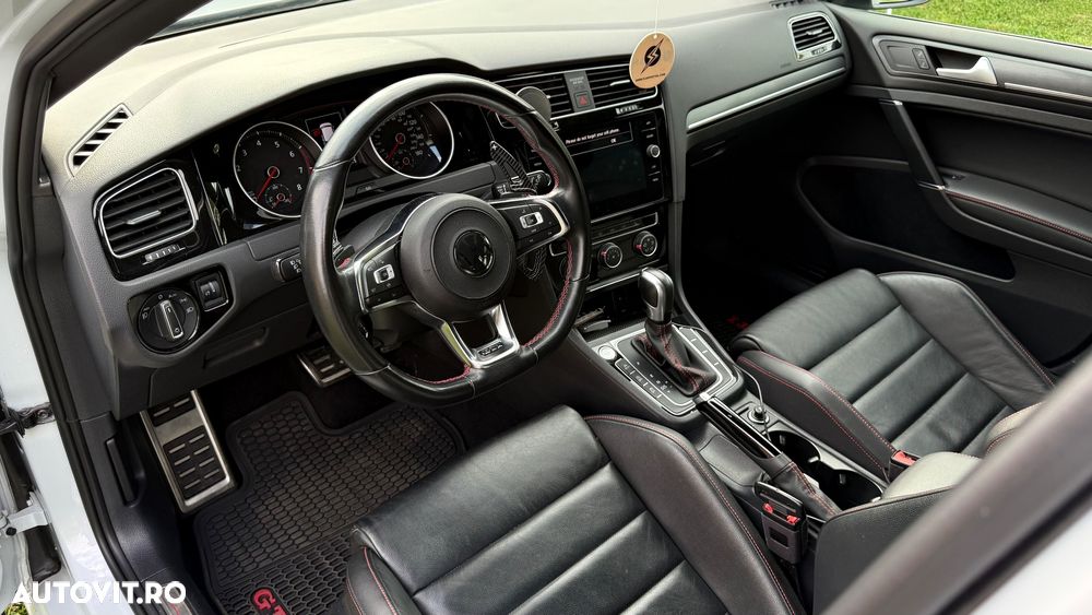 Volkswagen Golf 2.0 TSI DSG GTI - 11