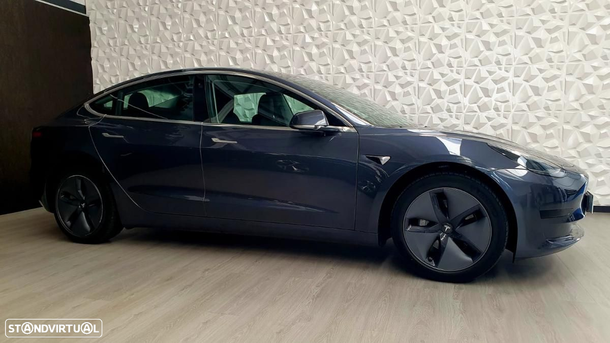 Tesla Model 3 Standard Range Plus RWD - 4