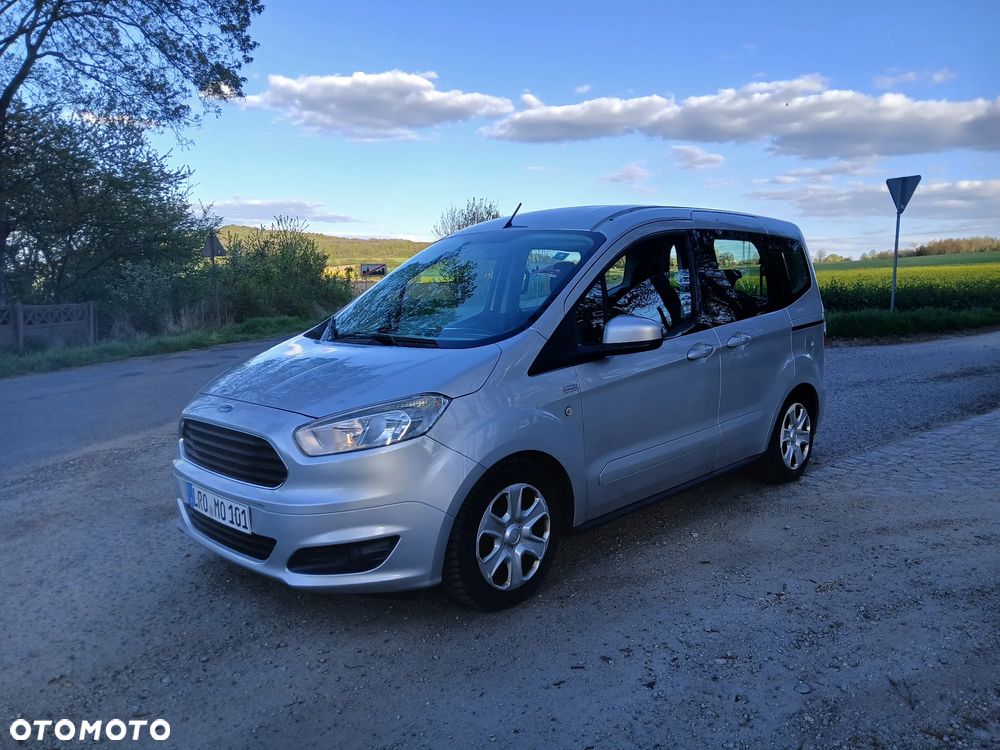 Ford Tourneo Courier 1.0 EcoBoost Titanium - 9