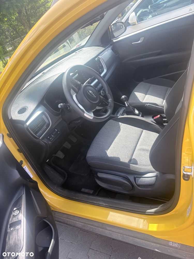 Kia Stonic 1.2 L - 4