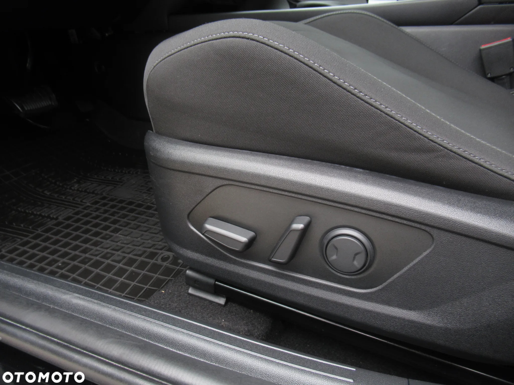 Hyundai Elantra 1.6 Executive CVT - 7