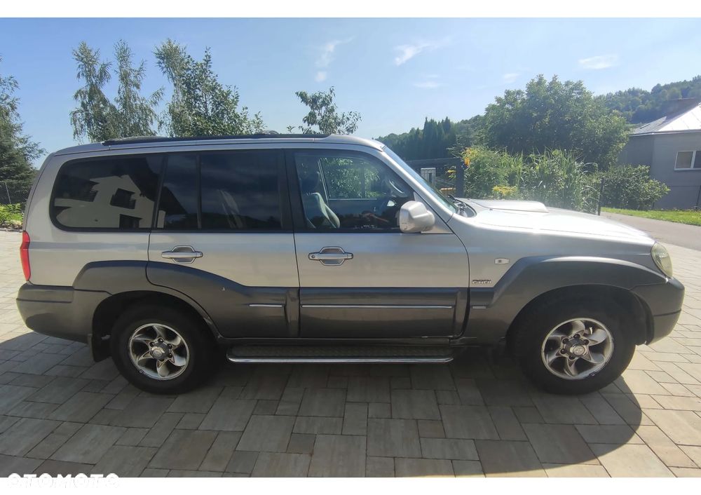 Hyundai Terracan - 4
