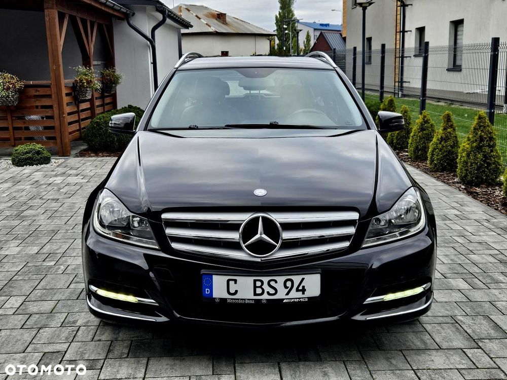 Mercedes-Benz Klasa C 250 CGI Automatik BlueEFFICIENCY Avantgarde - 18