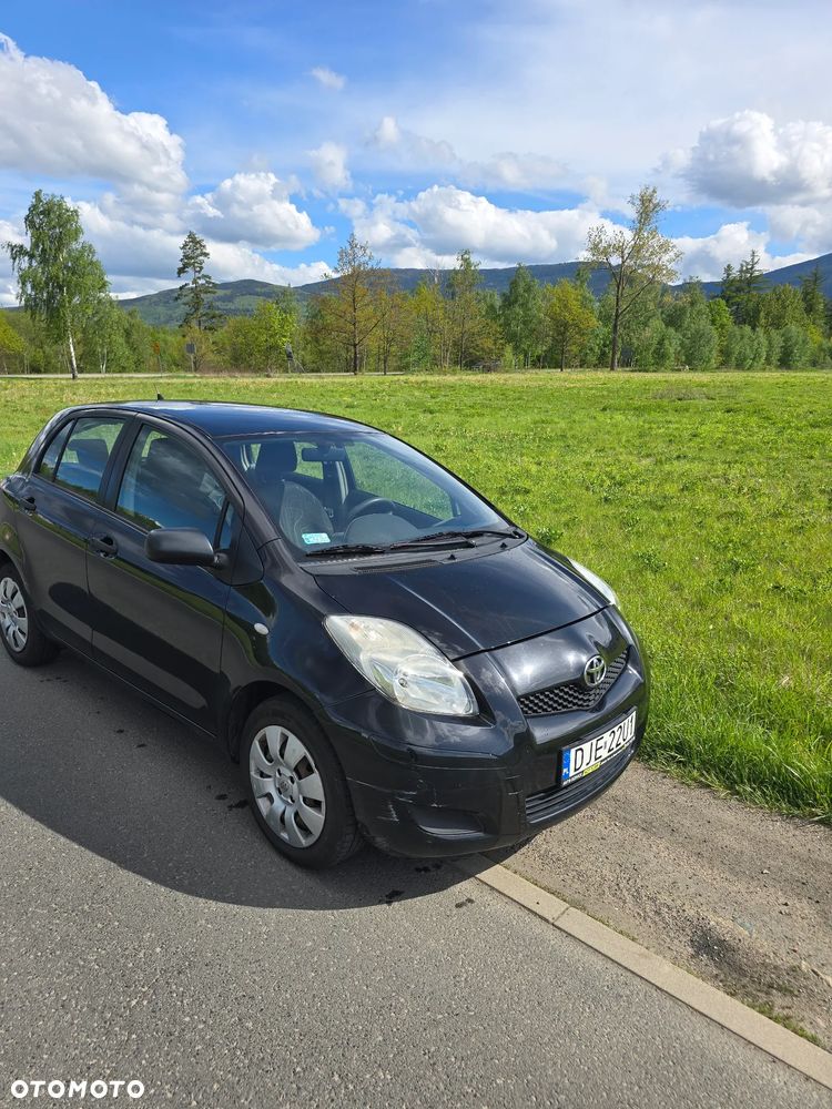 Toyota Yaris - 3
