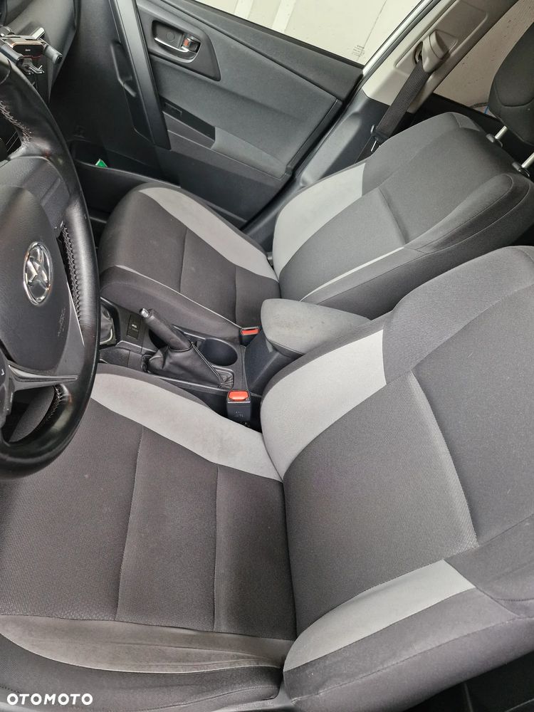 Toyota Auris 2017 photo 3