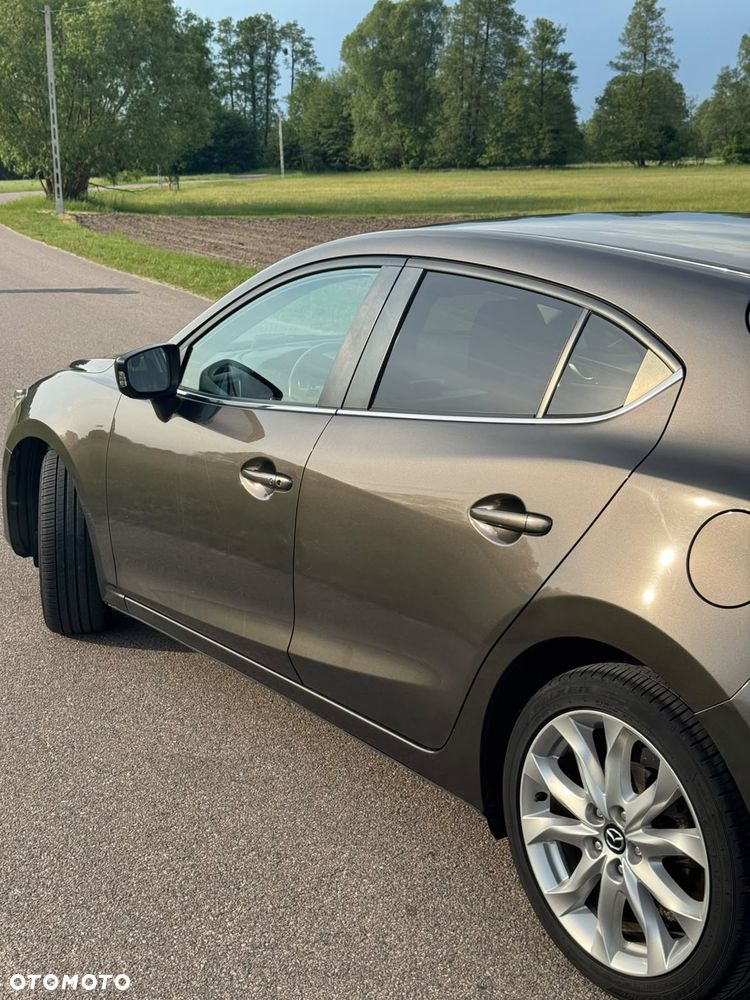 Mazda 3 - 8