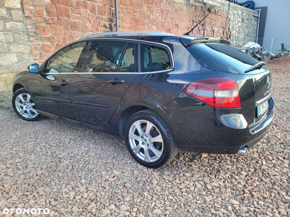 Renault Laguna dCi 150 FAP Start-Stop GT - 14