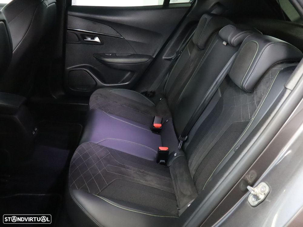 Peugeot 2008 1.5 BlueHDi GT EAT8 - 9