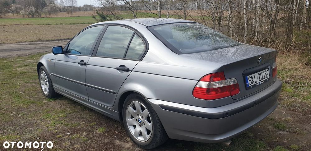 BMW Seria 3 318i - 2