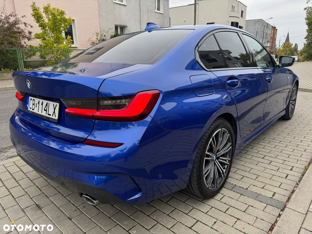 BMW Seria 3 318d M Sport - 6