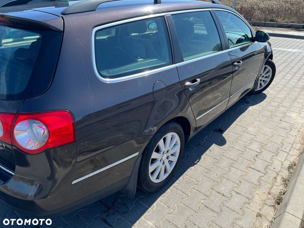 Volkswagen Passat 2.0 TDI Comfortline DSG - 10