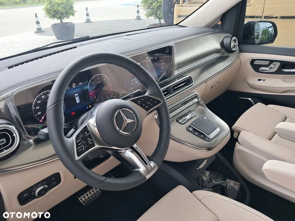 Mercedes-Benz Klasa V 300 d 4-Matic 9G-Tronic Exclusive (ekstra d³) - 19
