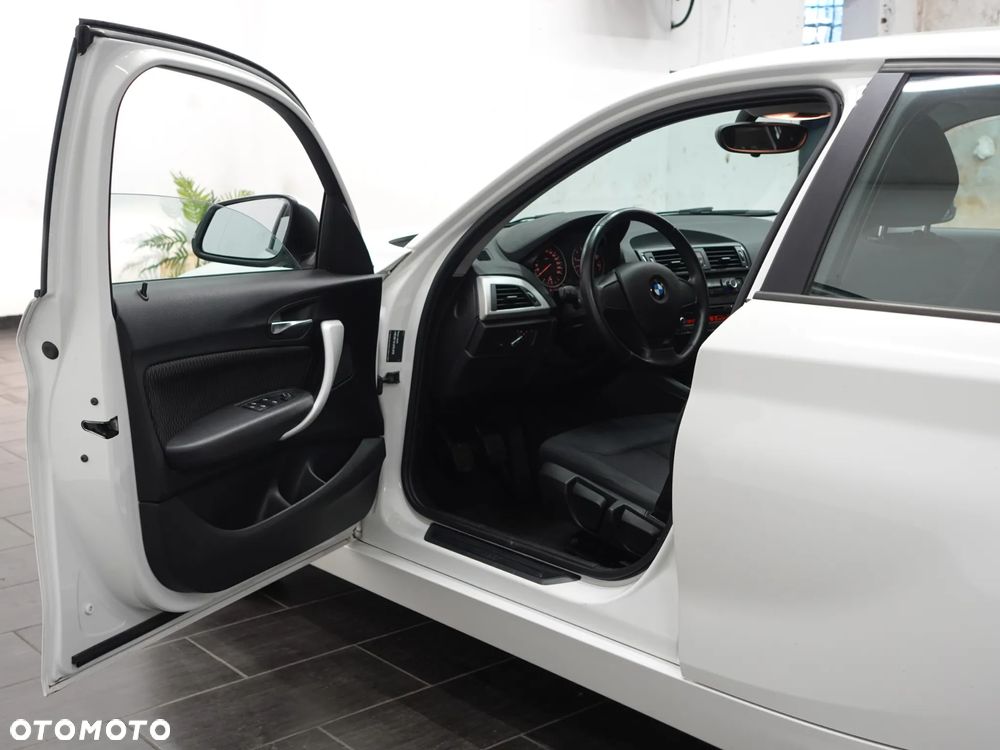 BMW Seria 1 114i - 19