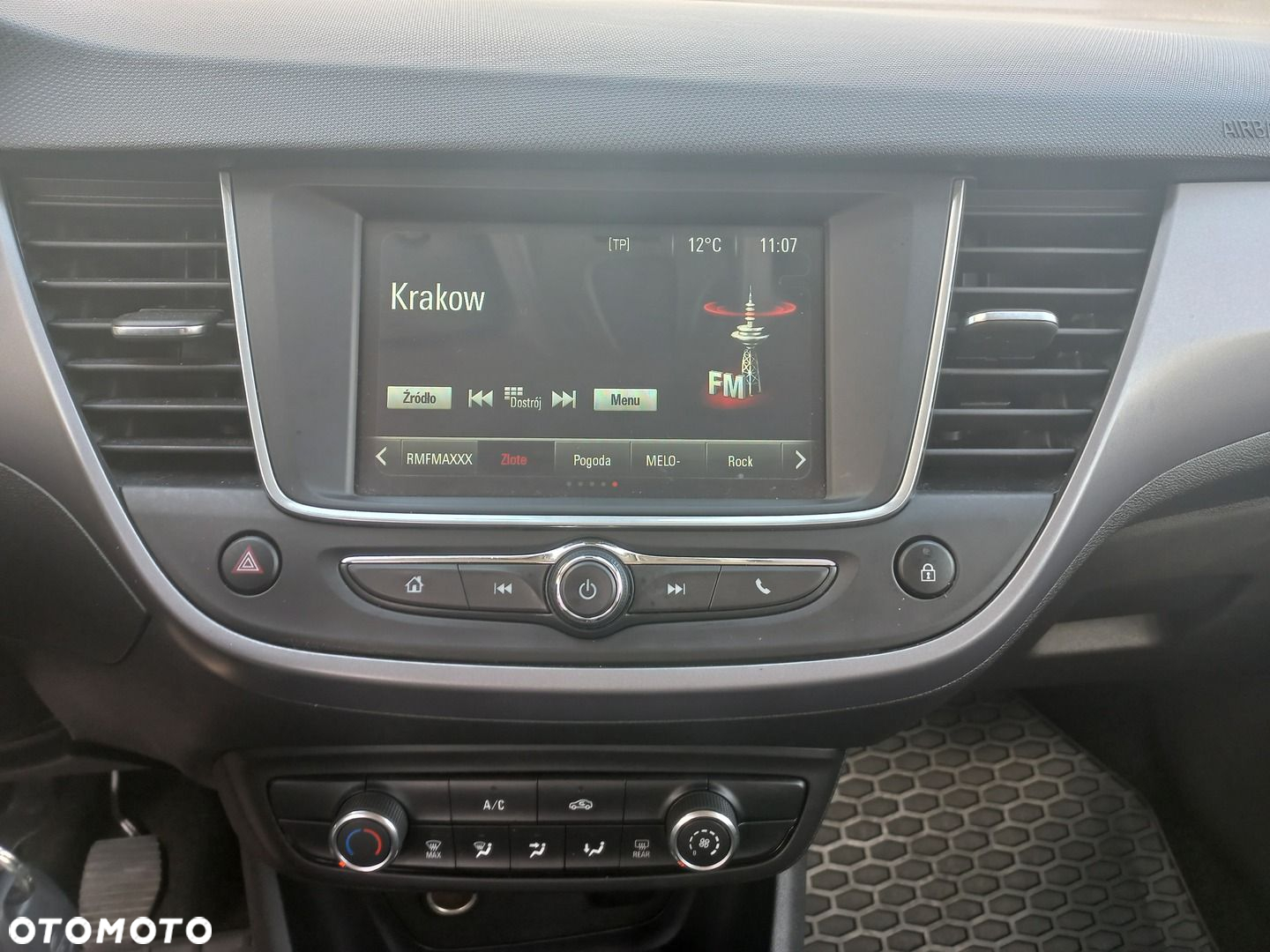 Opel Crossland X 1.2 T Enjoy S&S - 20