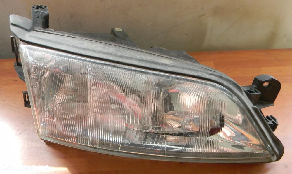 lampa prawa przód OPEL VECTRA B VALEO EUROPA