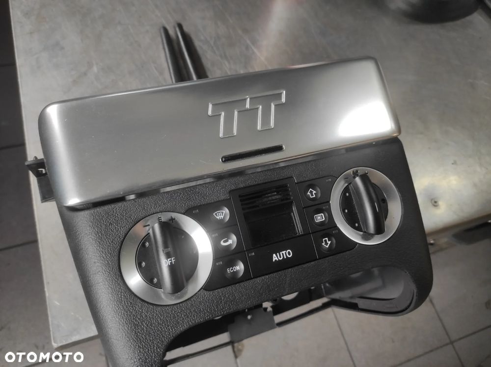AUDI TT 8N KOSZ RADIO PANEL KLIMATYZACJI RAMKA 8N0820043A WYSYŁKA !!!! - 2