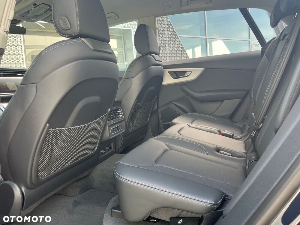 Audi Q8 - 21