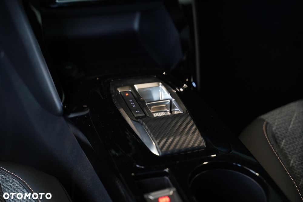 Peugeot 2008 PureTech mHEV Allure e-DCS6 - 23