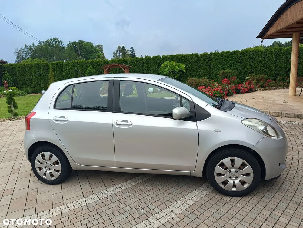Toyota Yaris 1.0 VVT-i - 21
