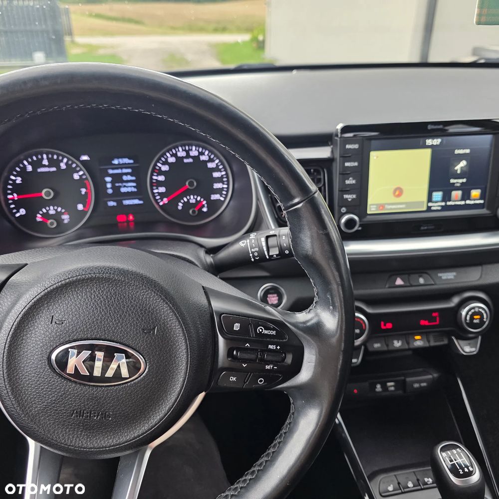 Kia Stonic - 8