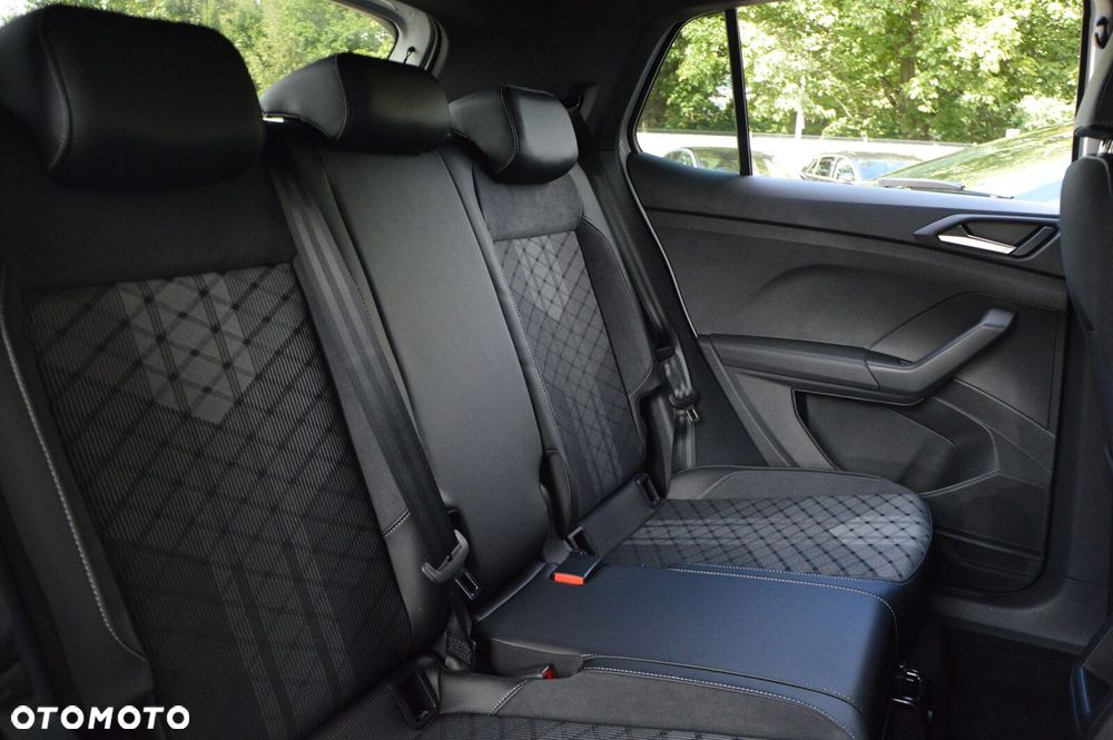 Volkswagen T-Cross - 23