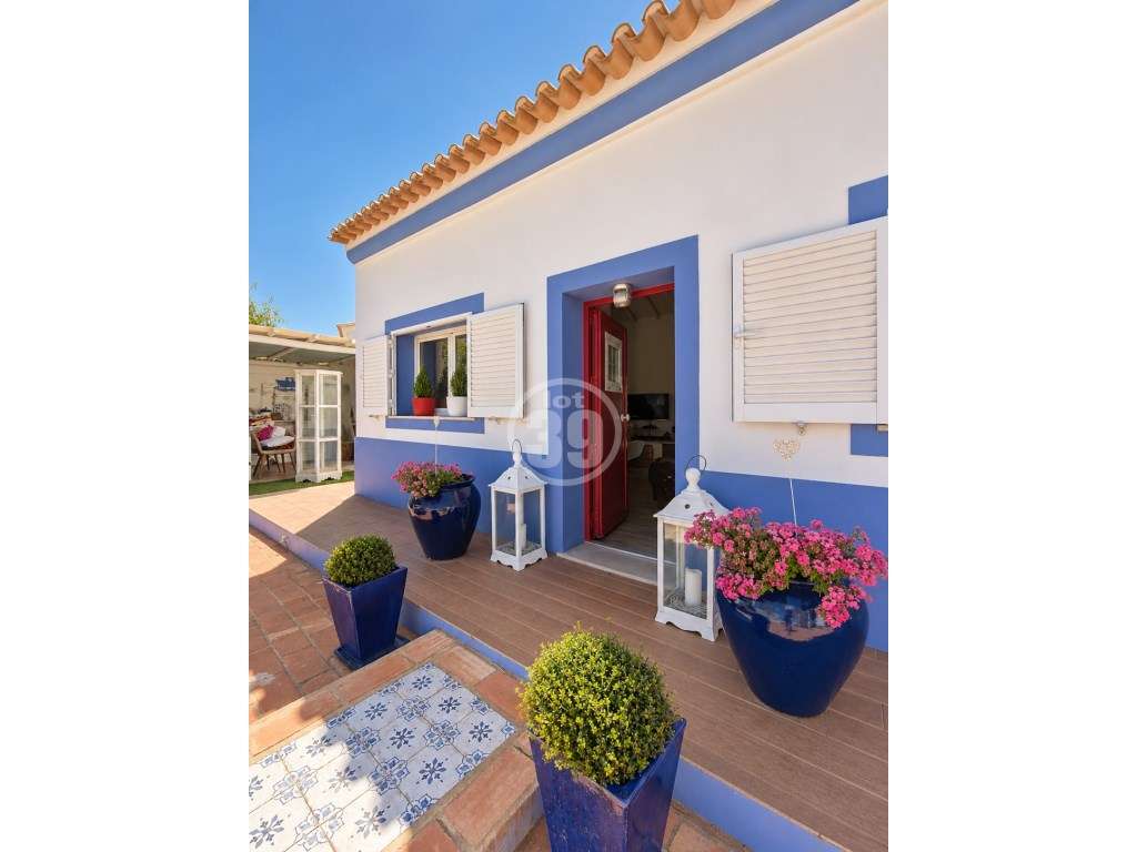 Moradia Renovada com Piscina, Anexo Independente e Deck| Olhos de àgua - Grande imagem: 5/60