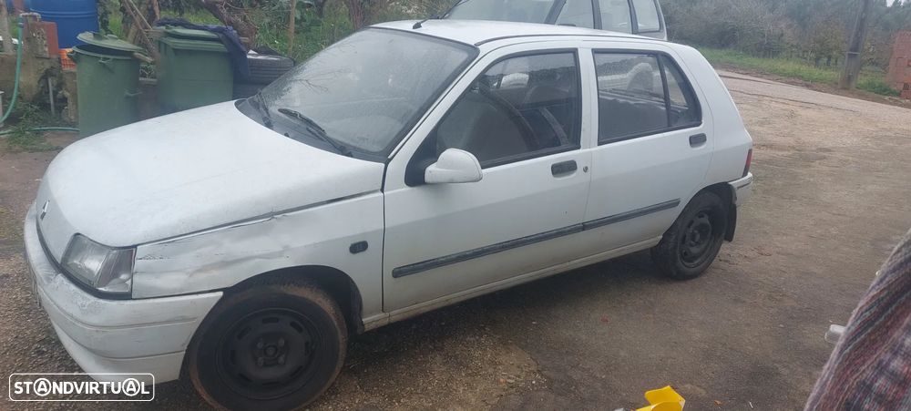 Renault Clio 1.1 RL - 1