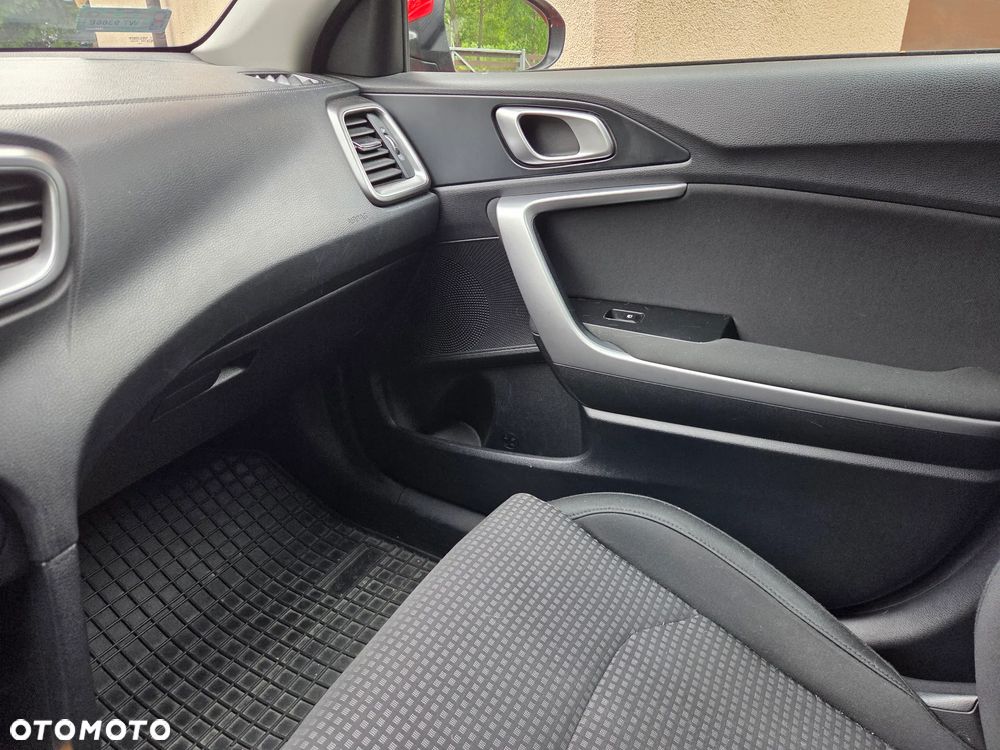 Kia Ceed 1.4 M - 6