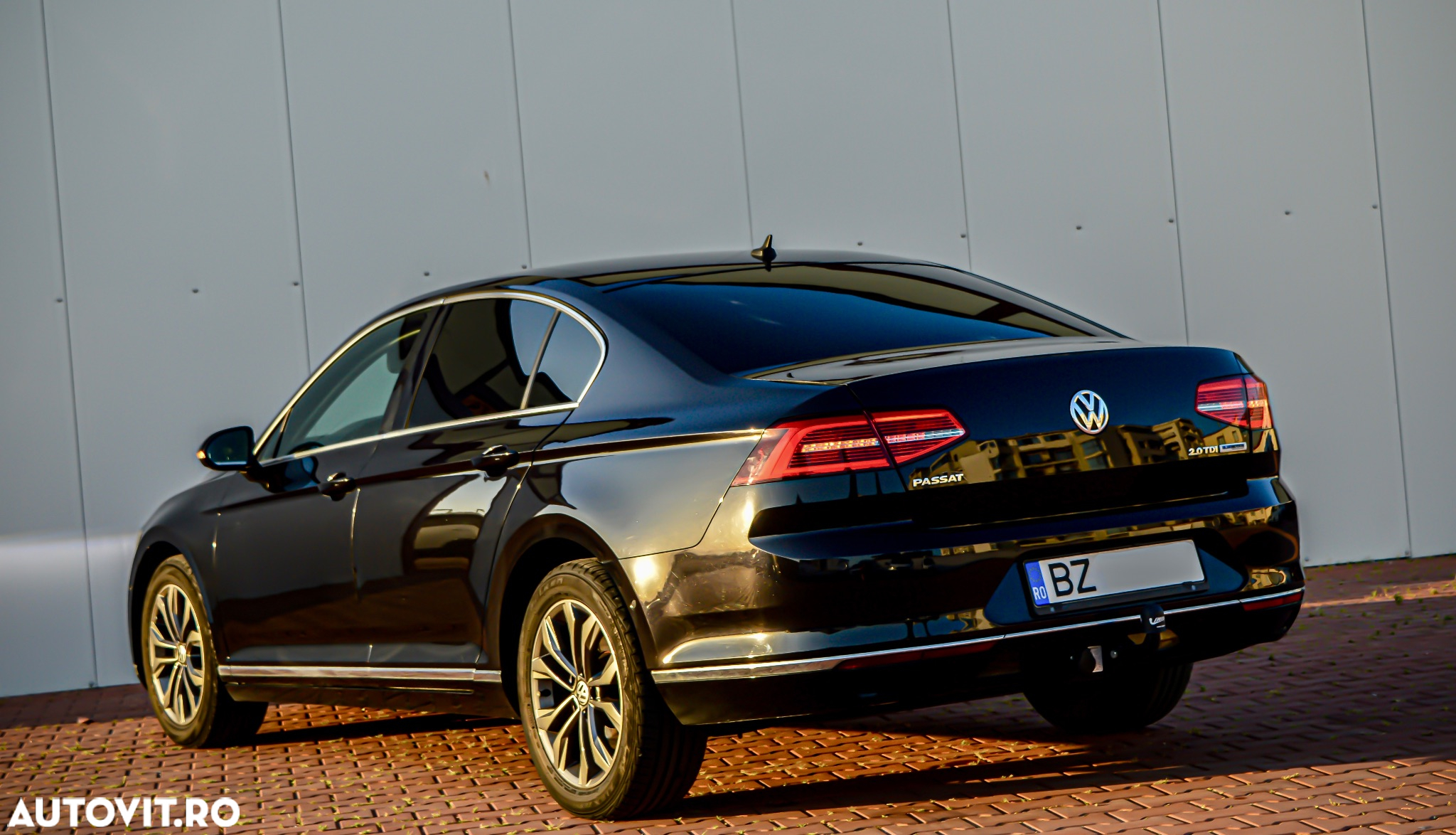 Volkswagen Passat 2.0 TDI DSG Highline - 3