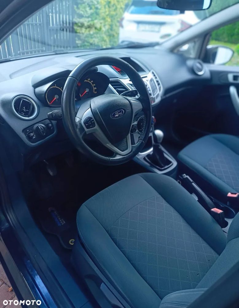 Ford Fiesta - 9