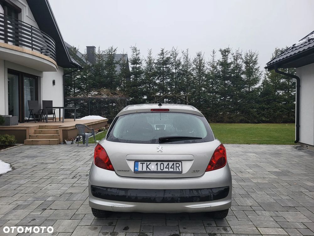 Peugeot 207 1.6 HDi Trendy - 6