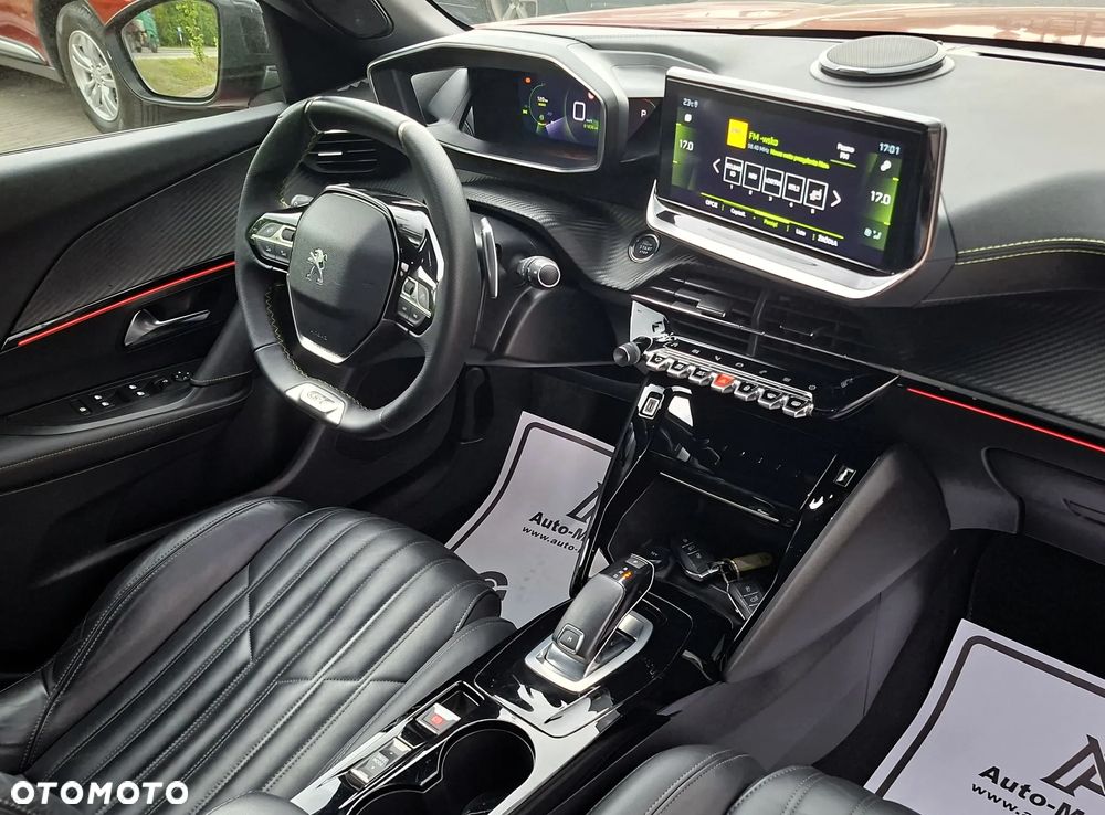 Peugeot 2008 PureTech 130 EAT8 GT - 18