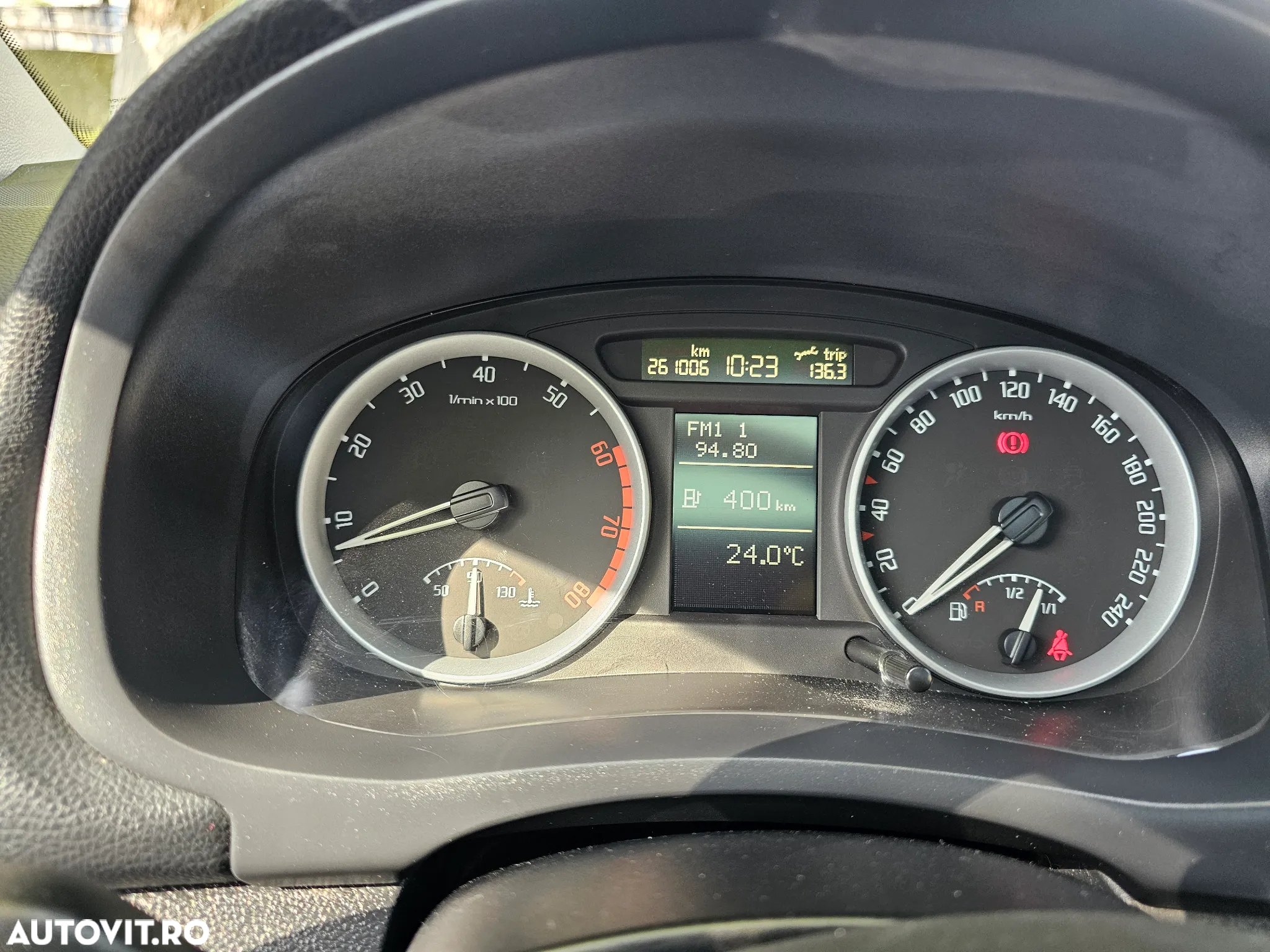 Skoda Roomster 1.6 Scout - 10