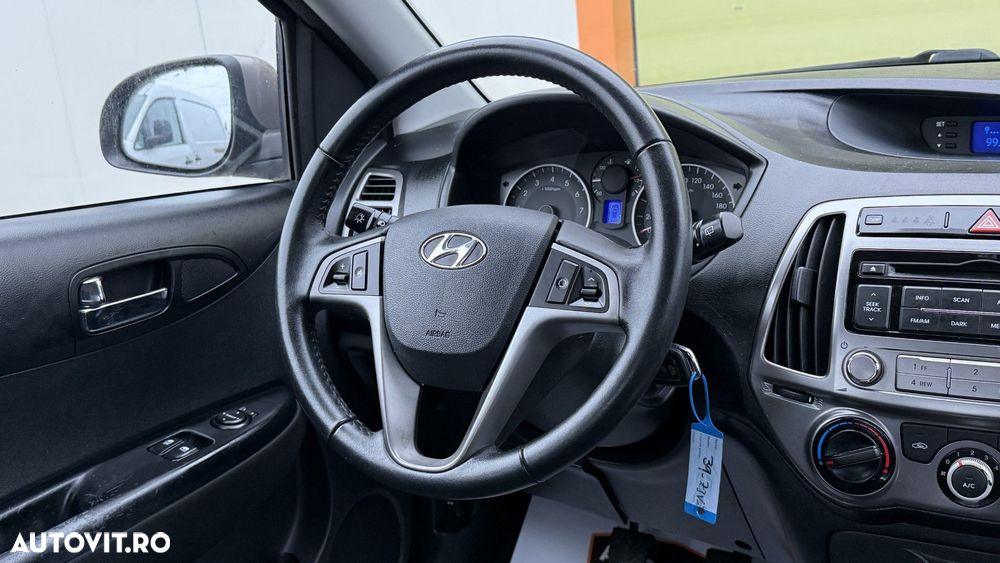 Hyundai i20 - 14