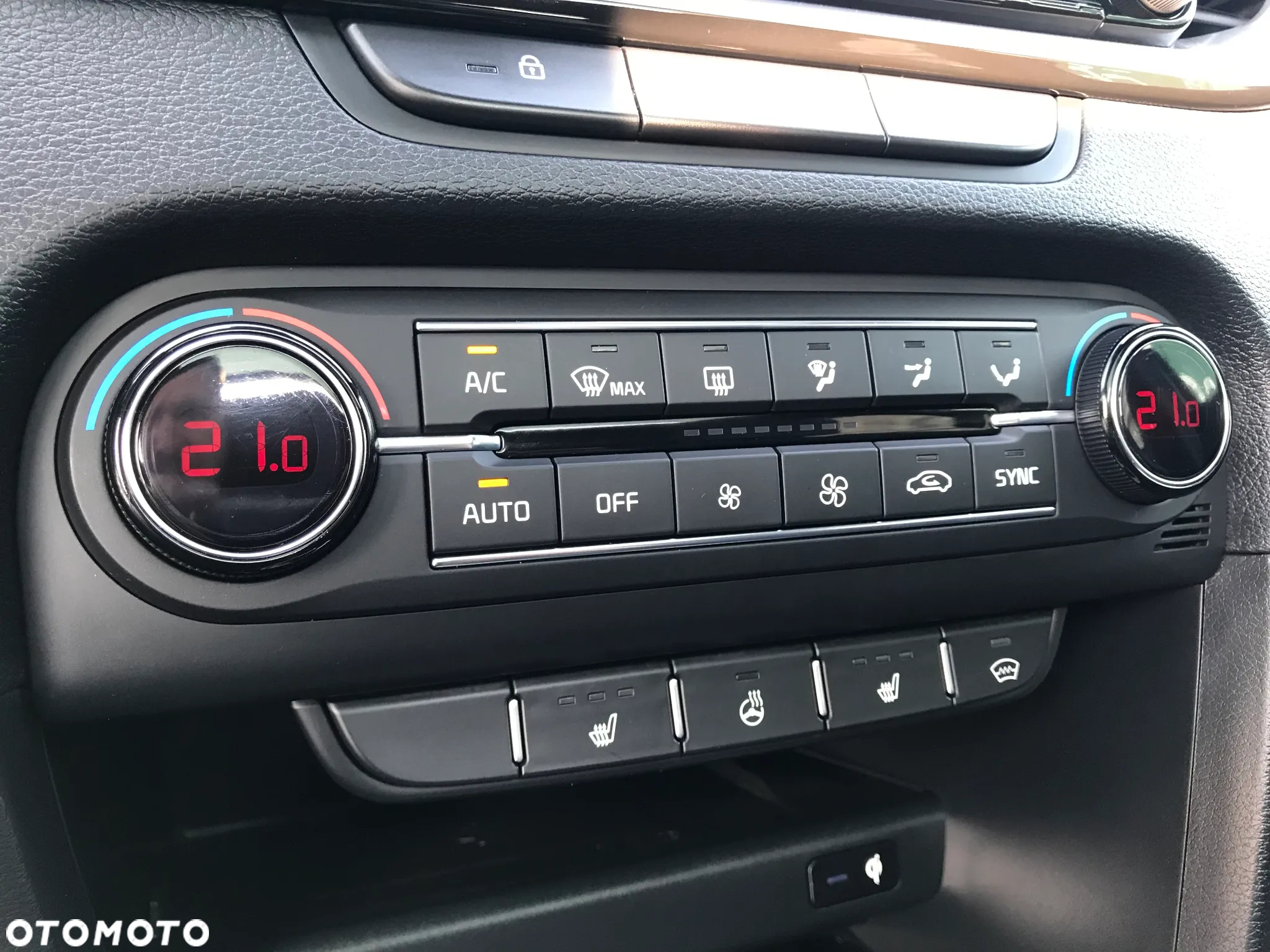 Kia ProCeed 1.6 T-GDI DCT7 OPF GT - 32