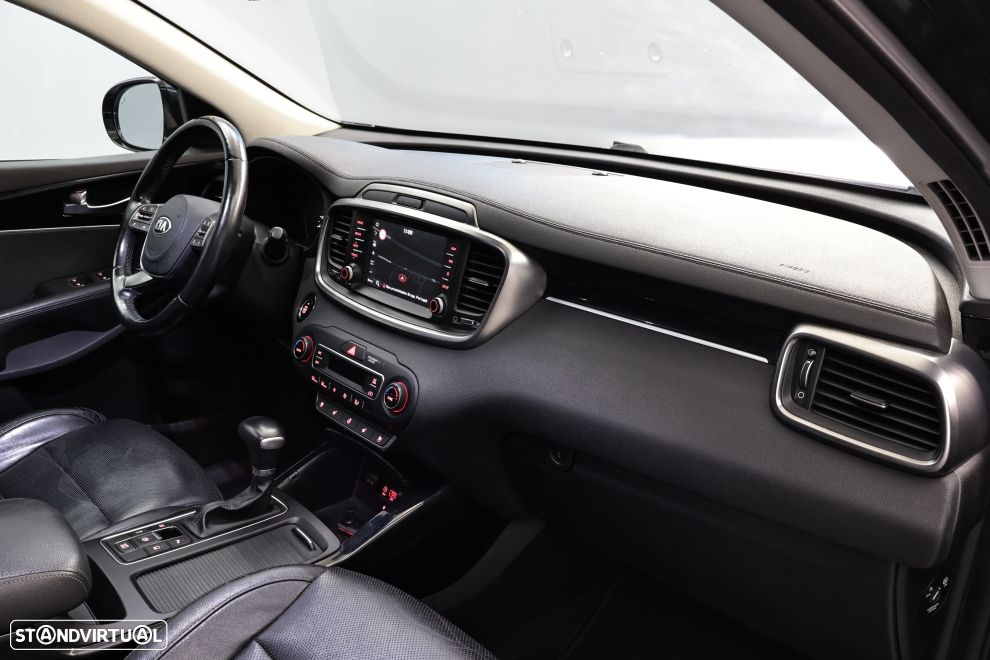 Kia Sorento 2.2 CRDi Premium Aut. - 24