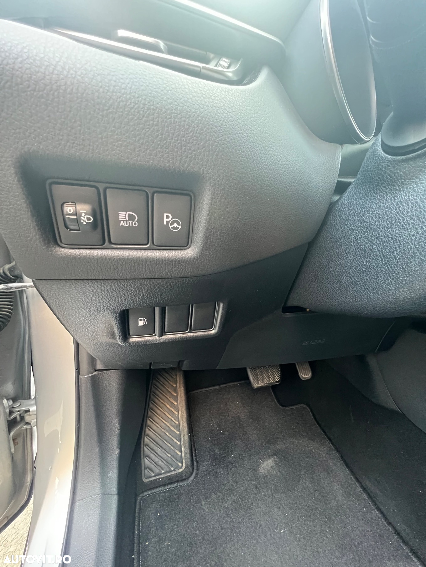 Toyota C-HR 1.2 Turbo 4x4 CVT C-lassy - 9