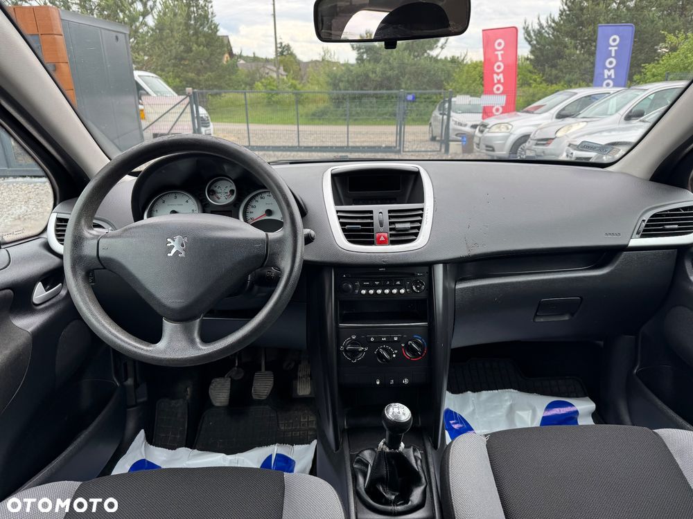 Peugeot 207 1.4 HDi Trendy - 15