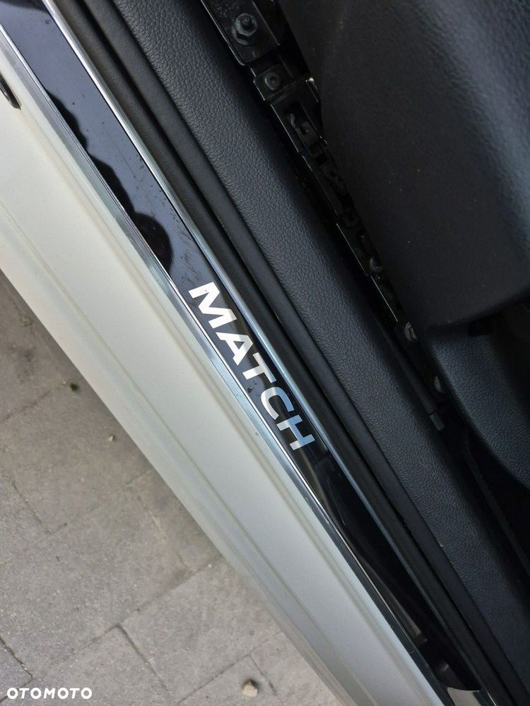 Volkswagen Polo 1.4 MATCH - 27