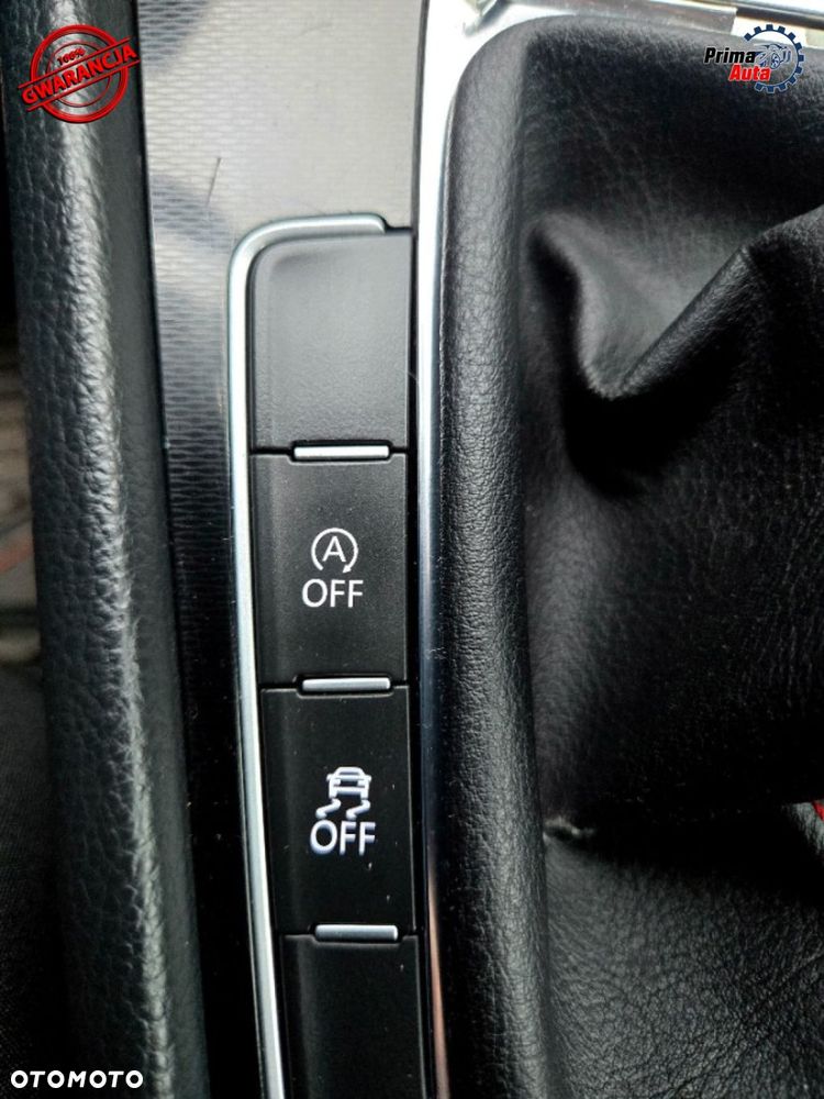 Volkswagen Golf - 23